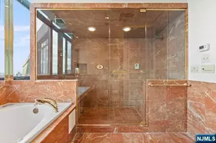 100 Carlyle Dr Phd-N, Cliffside Park, NJ 07010 - Photo 27