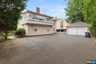 61 Glenwood Rd, Englewood, NJ 07631 - Photo 27