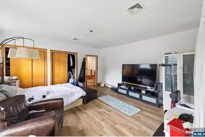 61 Glenwood Road, Englewood, NJ 07631 - Photo 9