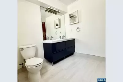 920 E Lawn Drive, Teaneck Township, NJ 07666 - Photo 15