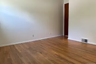 920 E Lawn Dr, Teaneck Township, NJ 07666 - Photo 9