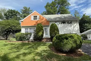 920 E Lawn Dr, Teaneck Township, NJ 07666 - Photo 1