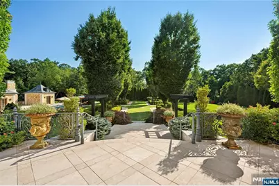 31 Rio Vista Drive, Alpine, NJ 07620 - Photo 31