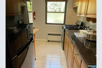 3030 Edwin Avenue 2 A #2 A, Fort Lee, NJ 07024 - Photo 11