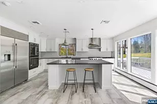 1 Hemlock Dr, Cresskill, NJ 07626 - Photo 11