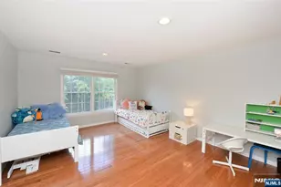 1 Woods Edge Rd, Old Tappan, NJ 07675 - Photo 25