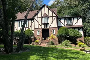 732 Mardinly Ave, Franklin Lakes, NJ 07417 - Photo 23