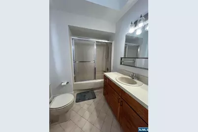 1437 John Street, Fort Lee, NJ 07024 - Photo 15
