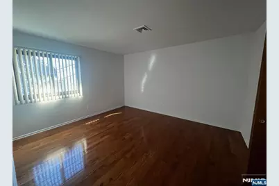 1437 John Street, Fort Lee, NJ 07024 - Photo 9