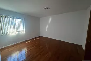 1437 John St, Fort Lee, NJ 07024 - Photo 9