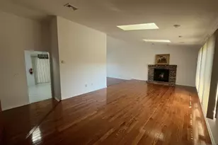 1437 John St, Fort Lee, NJ 07024 - Photo 5