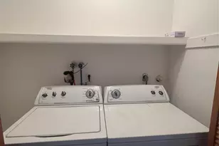 1437 John St, Fort Lee, NJ 07024 - Photo 11