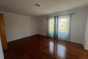 1437 John St, Fort Lee, NJ 07024 - Photo 7