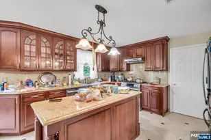 394 James Woods Ct, New Milford, NJ 07646 - Photo 19