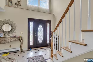 394 James Woods Ct, New Milford, NJ 07646 - Photo 7