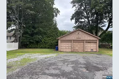 27-29 Roseland Avenue, Roseland, NJ 07068 - Photo 15