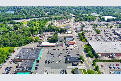 6-14 Elm 10 #10, Oakland, NJ 07436 - Photo 17