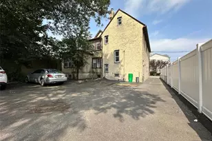 54 Stuyvesant Ave, Lyndhurst Township, NJ 07071 - Photo 5