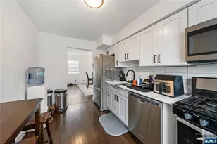 25 Evelyn Ct, Maplewood, NJ 07040 - Photo 19