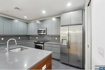 1 Executive Drive 205 #205, Fort Lee, NJ 07024 - Photo 19