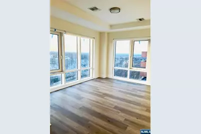 1 Executive Drive 311 #311, Fort Lee, NJ 07024 - Photo 9