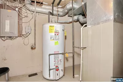 609 Glasmere Road 609 #609, Mahwah, NJ 07430 - Photo 37