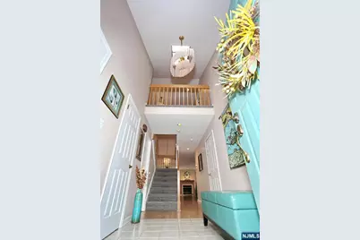 609 Glasmere Road 609 #609, Mahwah, NJ 07430 - Photo 5