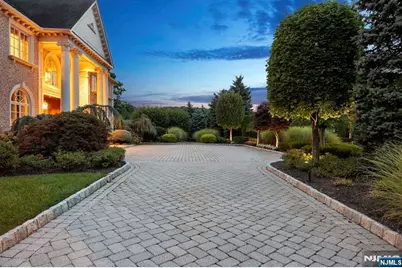 196 Vaccaro Drive, Cresskill, NJ 07626 - Photo 5