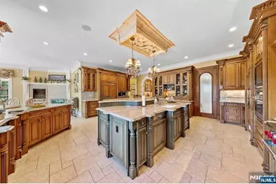 196 Vaccaro Drive, Cresskill, NJ 07626 - Photo 27