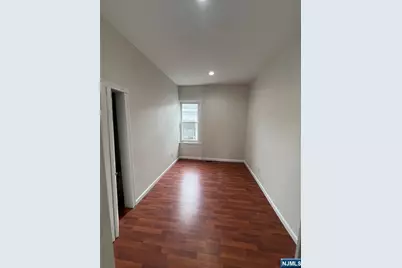 510 Shaler Boulevard 1 #1, Ridgefield, NJ 07657 - Photo 5