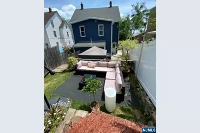 454 Undercliff Avenue, Edgewater, NJ 07020 - Photo 17