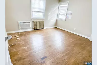 68 17th Avenue, Elmwood Park, NJ 07407 - Photo 19