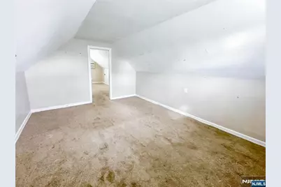 68 17th Avenue, Elmwood Park, NJ 07407 - Photo 27