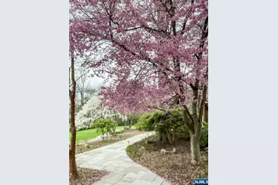 33 Woodfield Lane, Saddle River, NJ 07458 - Photo 33