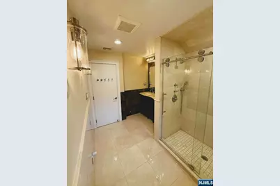 33 Woodfield Lane, Saddle River, NJ 07458 - Photo 19