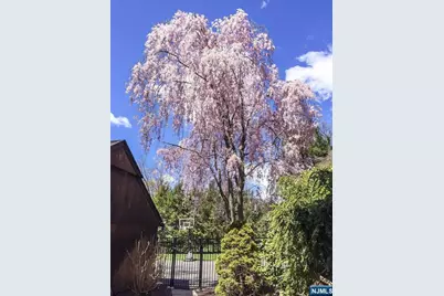 33 Woodfield Lane, Saddle River, NJ 07458 - Photo 31