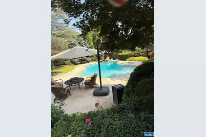 33 Woodfield Lane, Saddle River, NJ 07458 - Photo 37