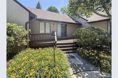 33 Woodfield Lane, Saddle River, NJ 07458 - Photo 13