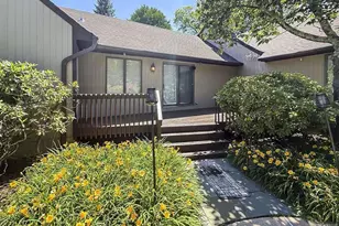 33 Woodfield Ln, Saddle River, NJ 07458 - Photo 13