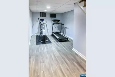 33 Woodfield Lane, Saddle River, NJ 07458 - Photo 29