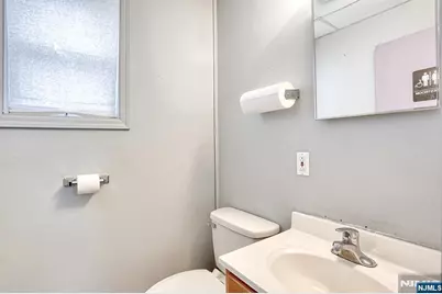 24 Lakeside Avenue 1 Lower Level #1 lower level, Pompton Lakes, NJ 07442 - Photo 17