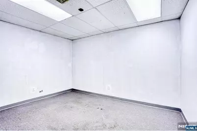 24 Lakeside Avenue 1 Lower Level #1 lower level, Pompton Lakes, NJ 07442 - Photo 11