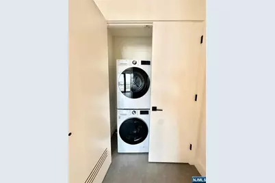 65 McWhorter Street 802 #802, Newark, NJ 07105 - Photo 7