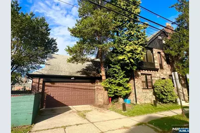 695 Palisade Avenue, Cliffside Park, NJ 07010 - Photo 1