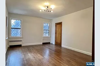 695 Palisade Avenue, Cliffside Park, NJ 07010 - Photo 15