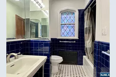 695 Palisade Avenue, Cliffside Park, NJ 07010 - Photo 21