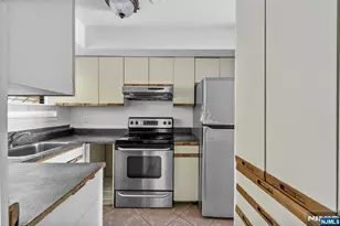 101 State Rt 5 Road 301, Edgewater, NJ 07020 - Photo 7