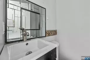 101 State Rt 5 Road 301, Edgewater, NJ 07020 - Photo 9