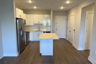 1685 Bergen Blvd 612, Fort Lee, NJ 07024 - Photo 3