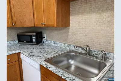 132 Hardenburgh Avenue 2E #2E, Demarest, NJ 07627 - Photo 3